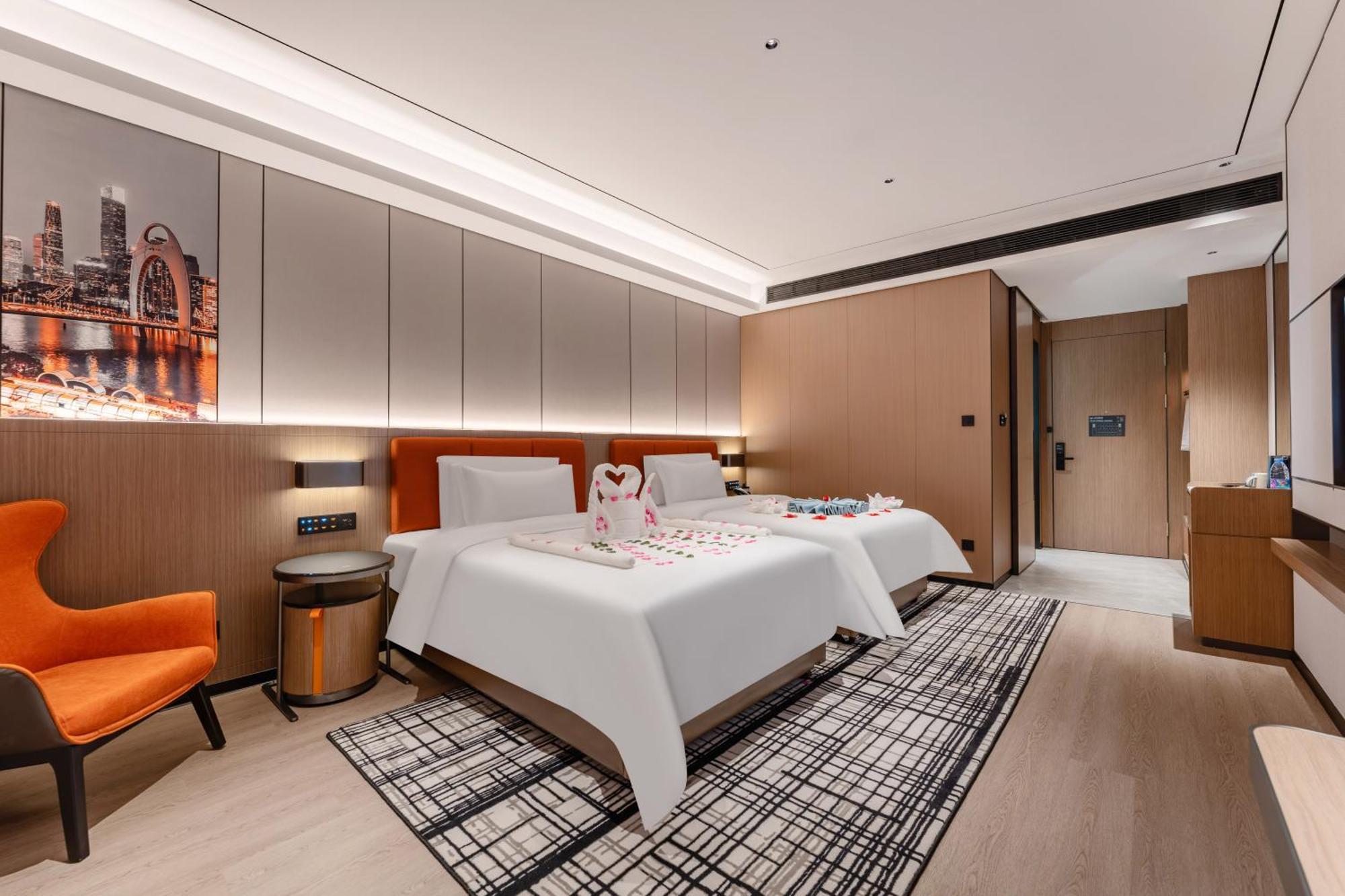 גואנגג'ואו Liang Fan Holiday Inn מראה חיצוני תמונה