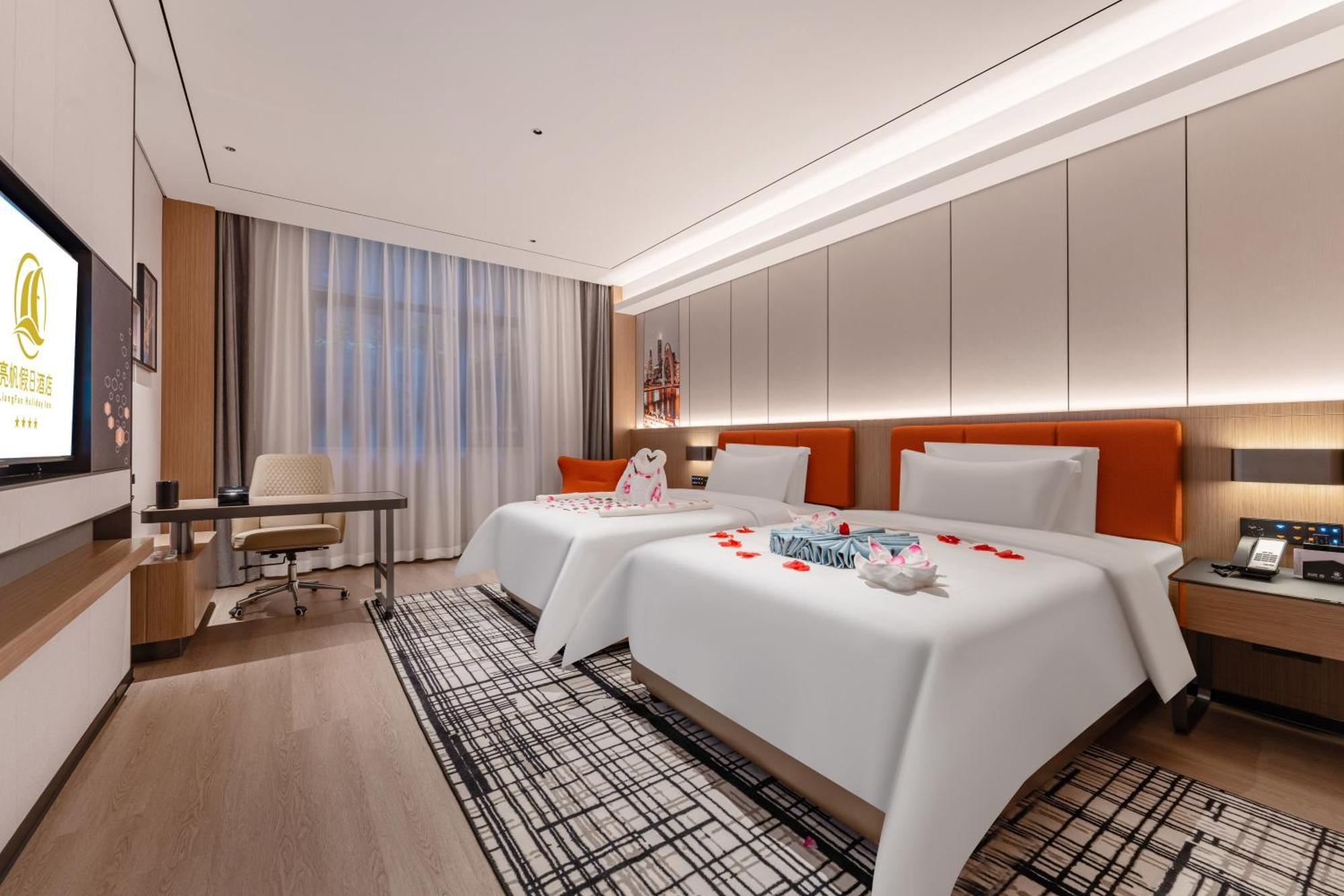 גואנגג'ואו Liang Fan Holiday Inn מראה חיצוני תמונה