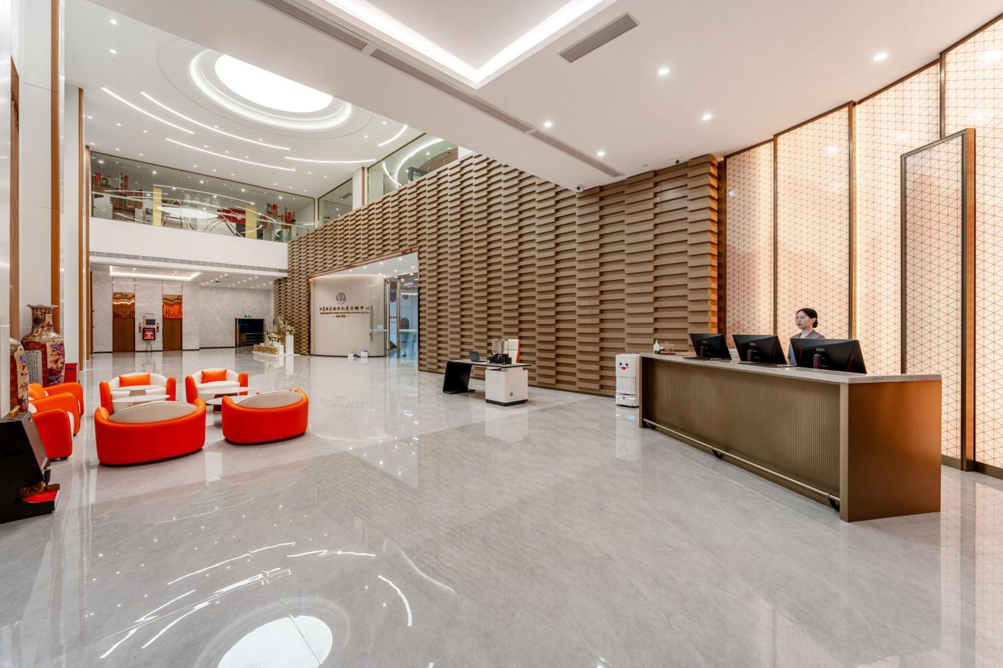 גואנגג'ואו Liang Fan Holiday Inn מראה חיצוני תמונה