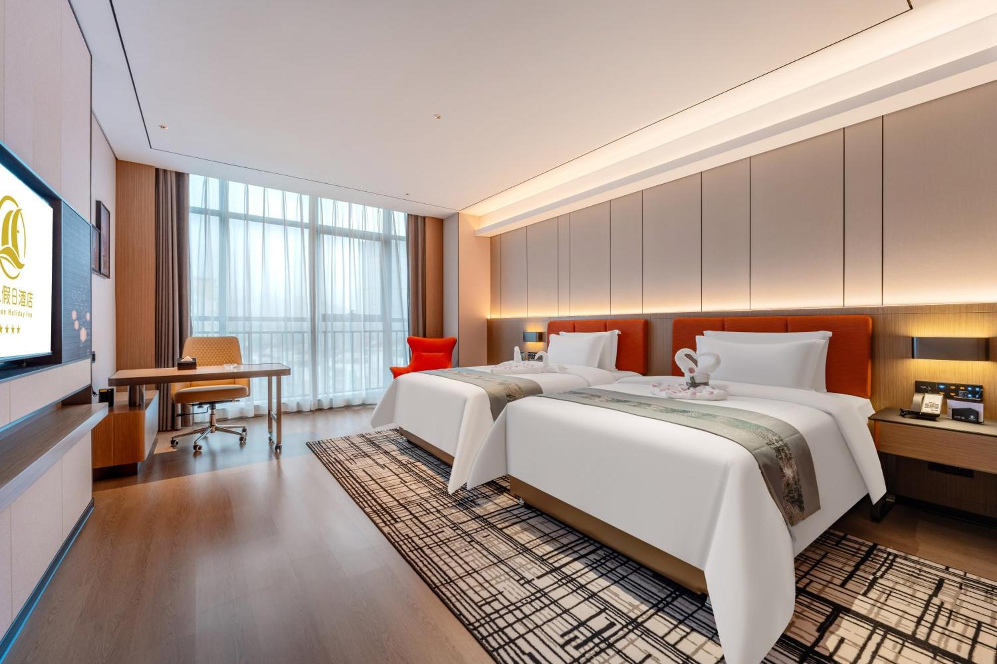 גואנגג'ואו Liang Fan Holiday Inn מראה חיצוני תמונה