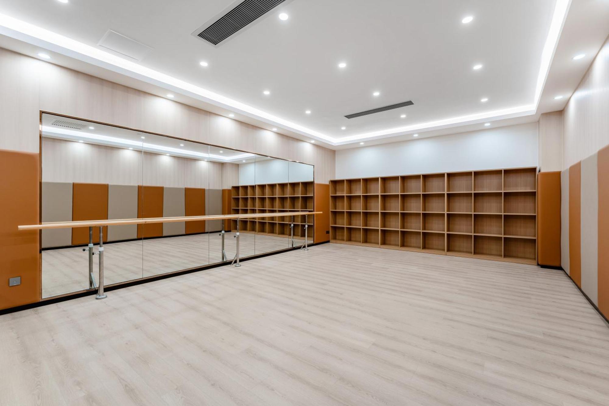 גואנגג'ואו Liang Fan Holiday Inn מראה חיצוני תמונה